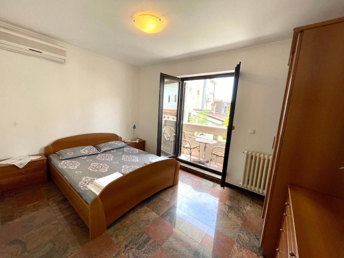 Mirjana * Budva