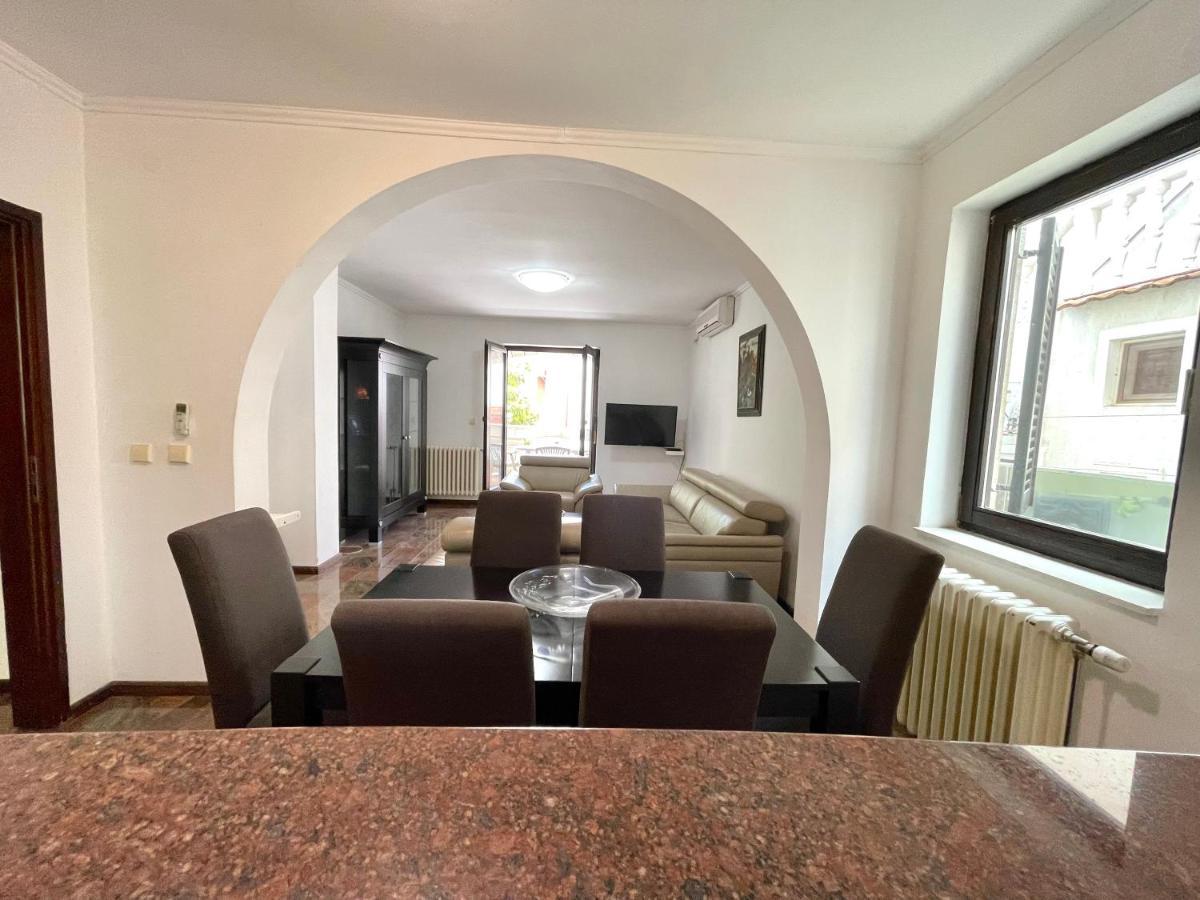 Apartment Mirjana *