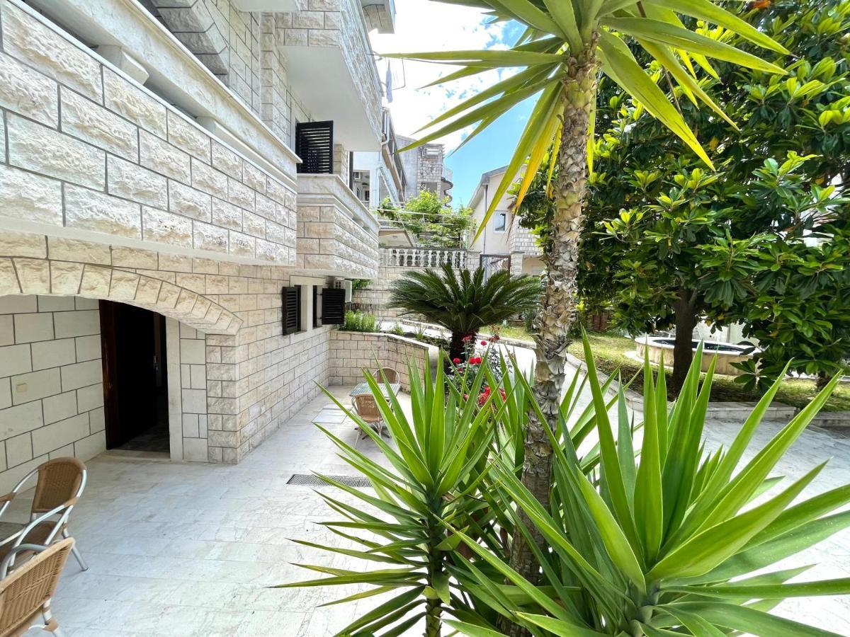 Apartment Mirjana *