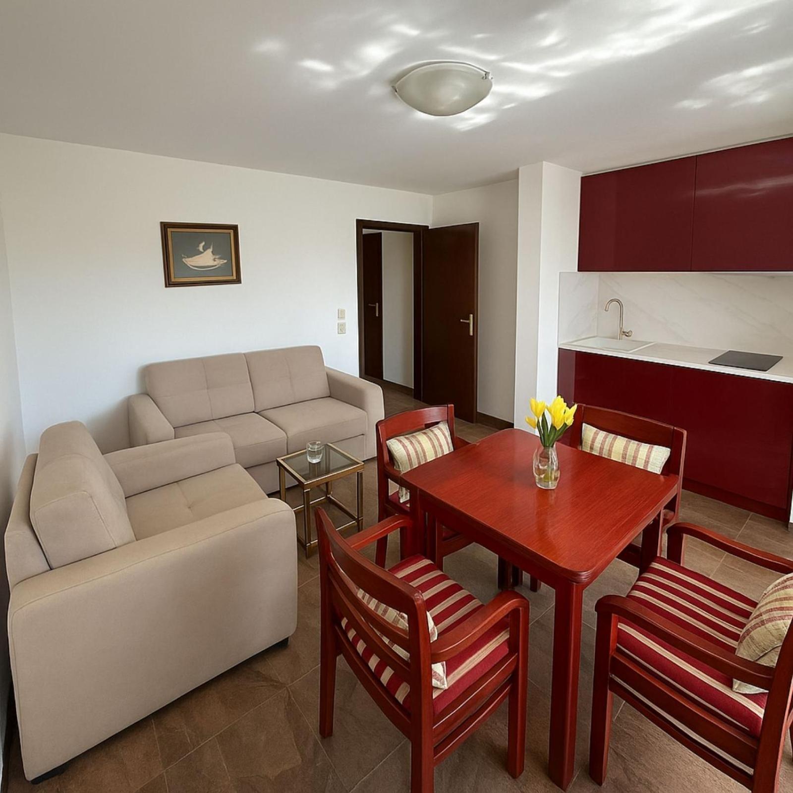 Mirjana * Budva
