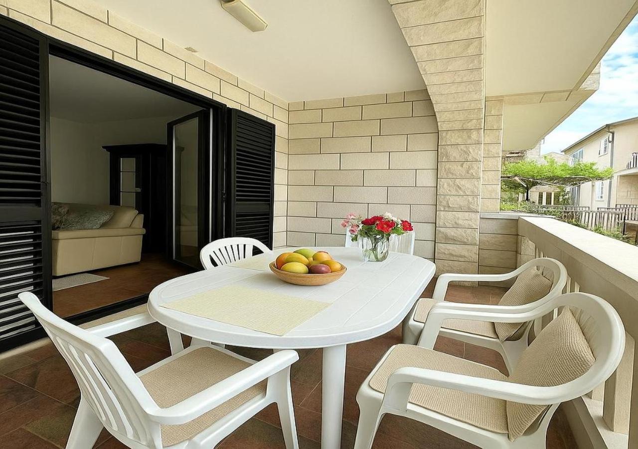 Apartment Mirjana